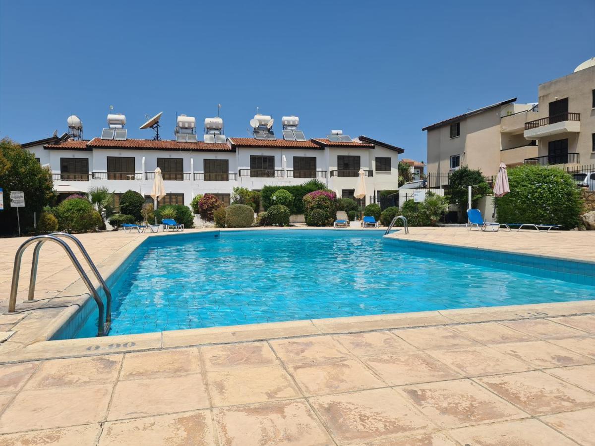 Natalia'S Townhouse, Margarita Gardens 003 Villa Paphos ภายนอก รูปภาพ